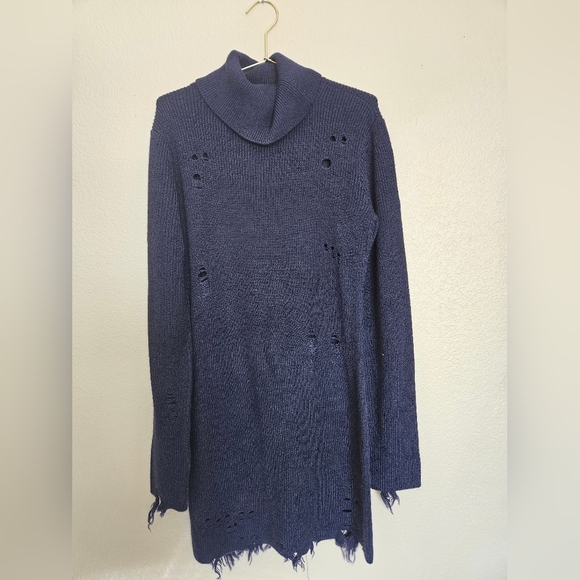 Keeney Dress in BlackLovers and Friends - Picture 3 of 10